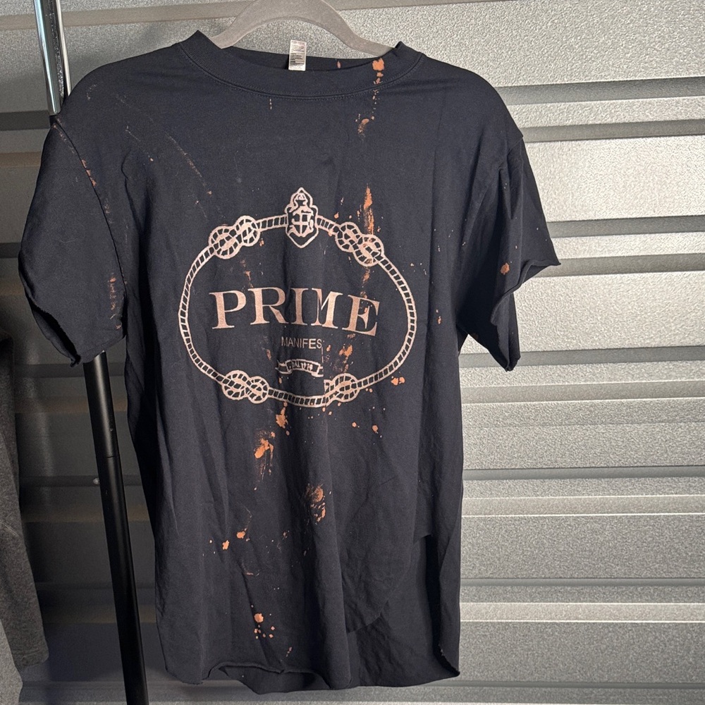Pebby forevee PRIME MANIFESTO BLEACHED OUT SIDE SLIT TEE, Small